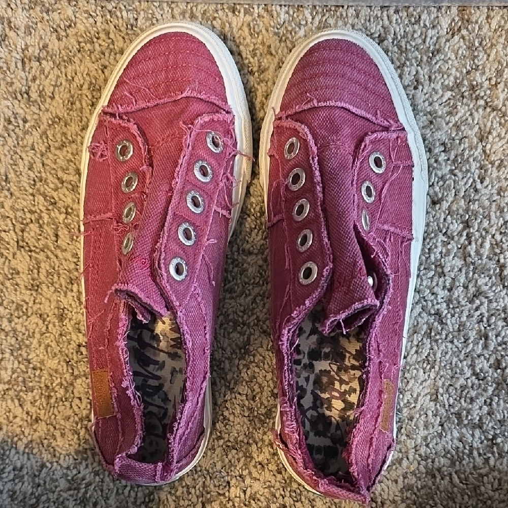 Casual Purple Frayed Sneakers